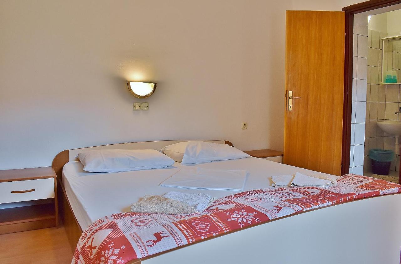 Apartament Banjol Exterior foto