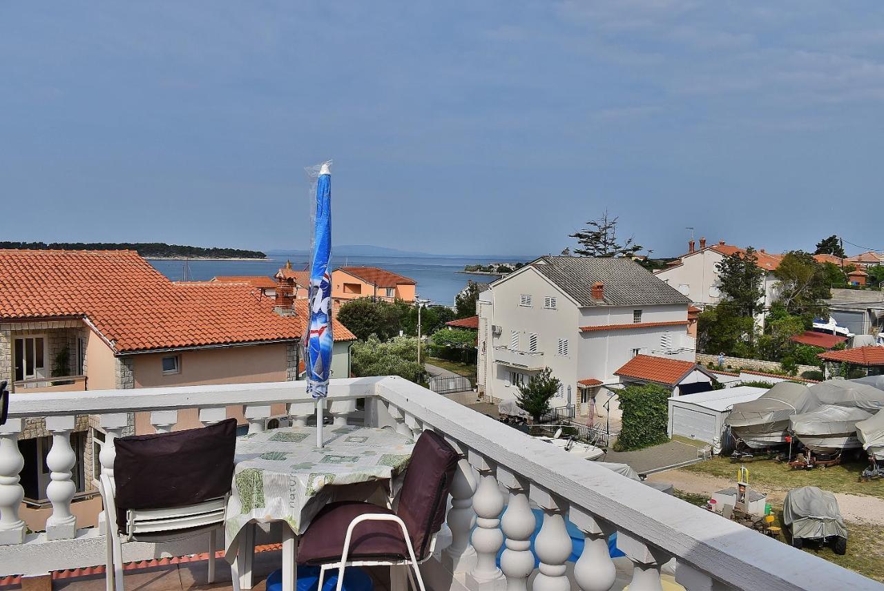 Apartament Banjol Exterior foto